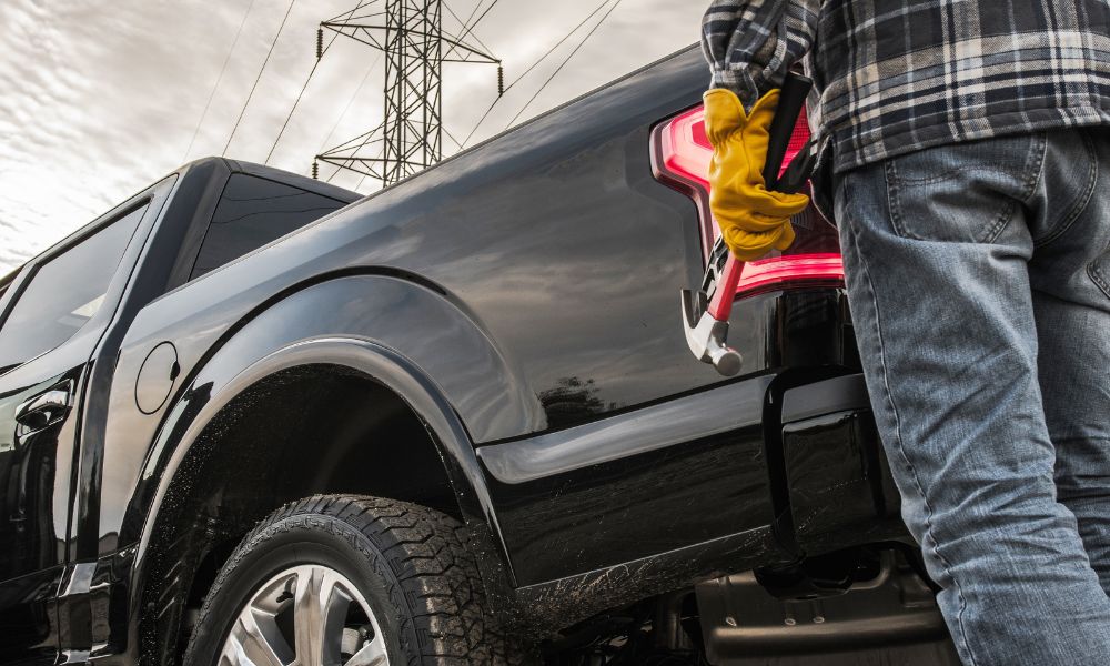 3 Must-Have Accessories for Your Work Truck